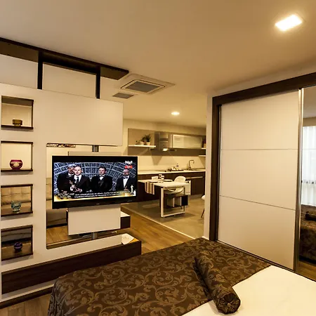 Liv Suit Hotel-3