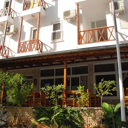 Rain Hotel-2
