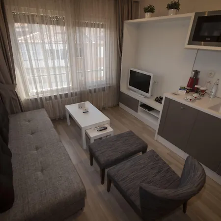Arwen Premium Residence-3