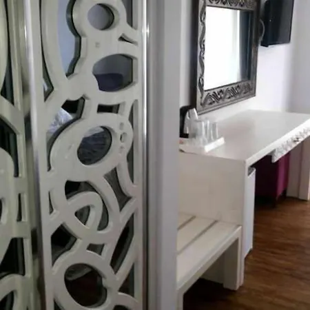 Meggs Bodrum Beach Restaurant & Hotel-2
