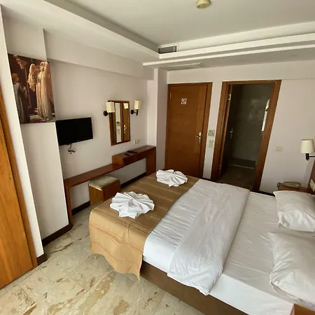Montana Hotel-2