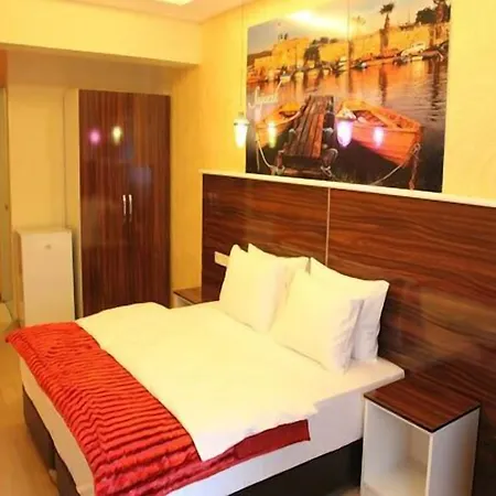 Lucid Hotel-2
