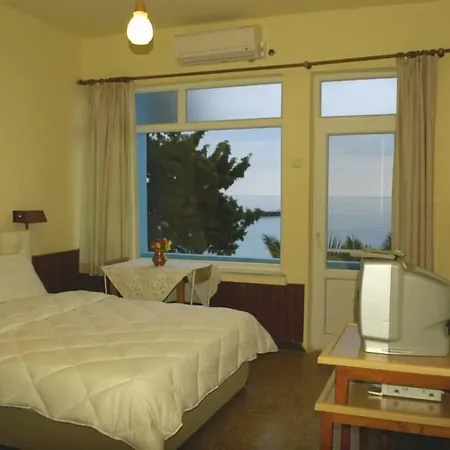 Lades Hotel-2