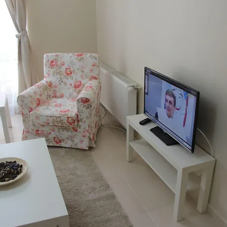 Kinzi House-2