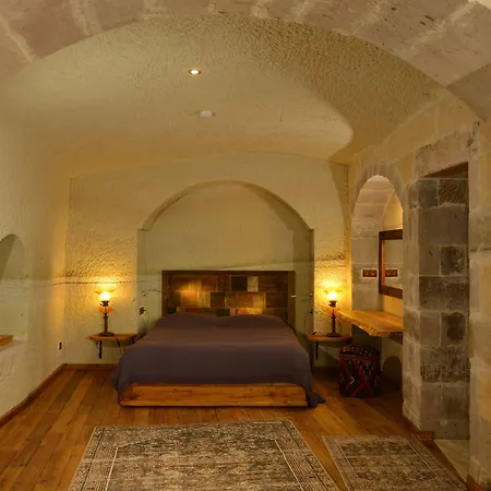 Seki Cave Hotel, Wake Up To Hot Air Balloons-3