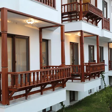 Alp Suites Pinehill-2