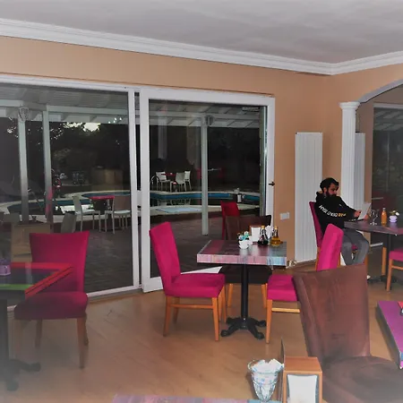Tuzla Koesk Otel-3