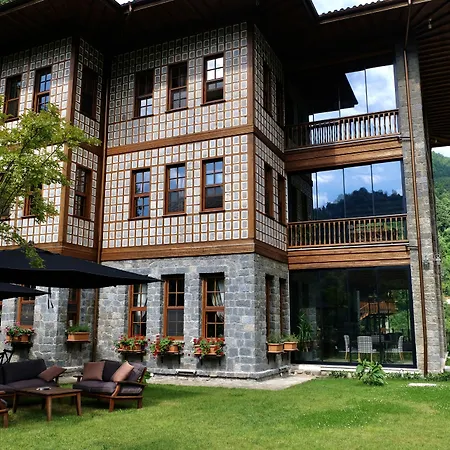 Hakoni House-3