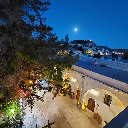 Armesos Cave Hotel-2