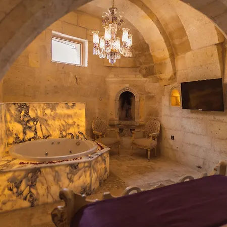 Solo Cave Suites-2