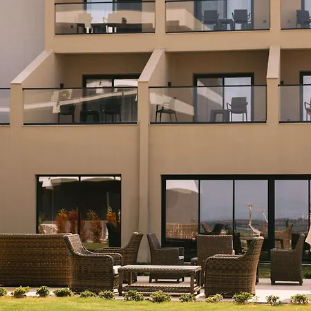 Ramada By Wyndham Cesme-2