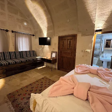 Uluyol Stone House-3