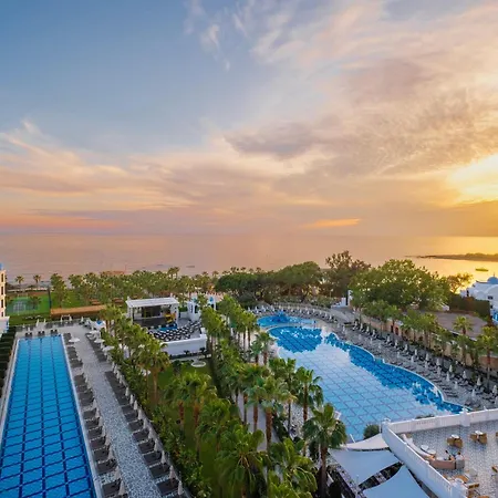 Rubi Platinum Spa Resort & Suites-3