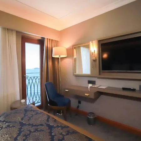 La Quinta By Wyndham Giresun-2