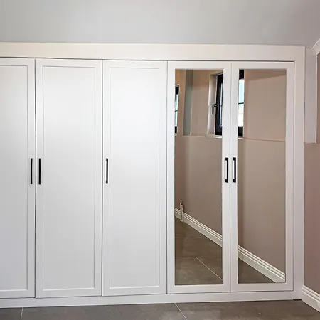 Juglans Suites-2