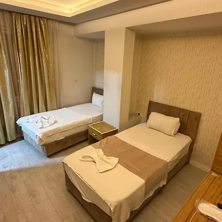 Grand Black Hotel-3