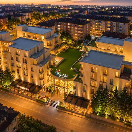 Alan Suites-2