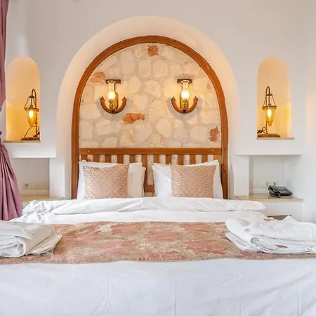 Oasis Hotel (Adults Only)-3