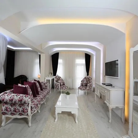 The Apple Palace-3