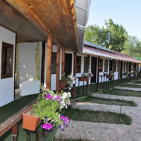 Emirbey Atli Turizm Dogal Yasam Koyu-2