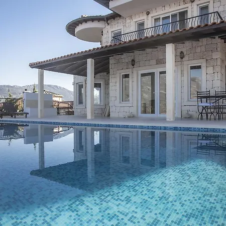 Luxury Villa Caretta-3