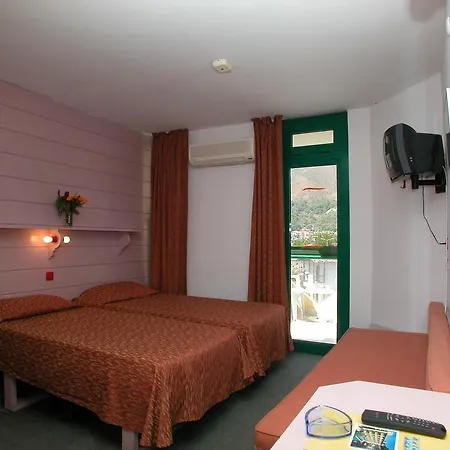 Siesta Hotel (Adults Only)-2