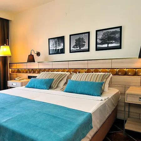 Green Beach Resort-2