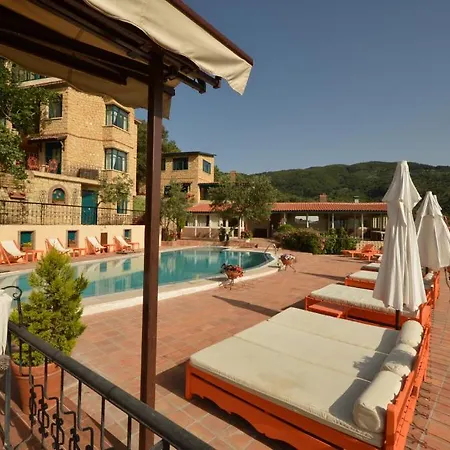 Pinecone Boutique Hotel-3