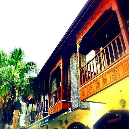 Hotel Caretta-3