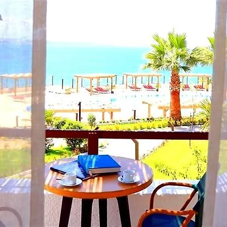 Ceshme Plus Hotel-3