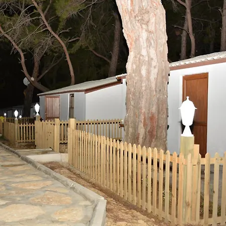 Mutlu Bungalow Hotel & Campground-2