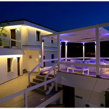 Poseidon Boutique Hotel And Yacht Club Selimiye-3
