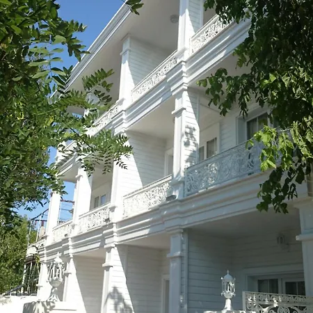 Buyukada Cankaya Hotel-3