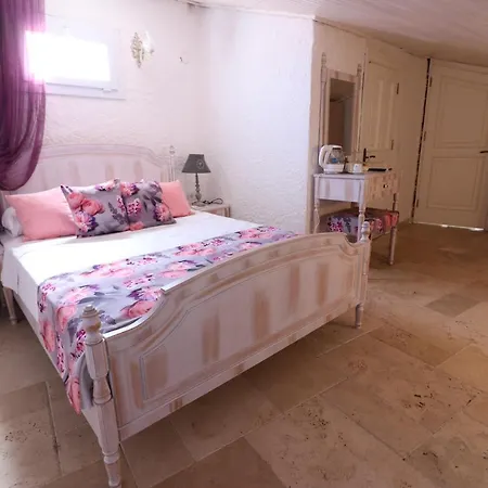 Galya Otel Alacati-3
