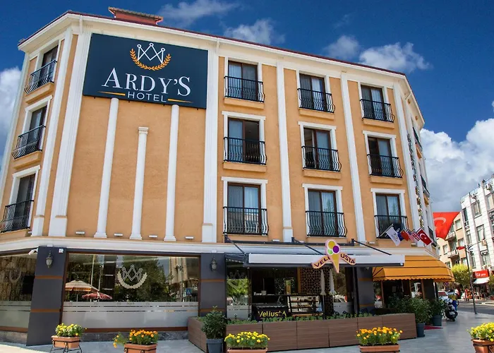 Ardy'S Hotel