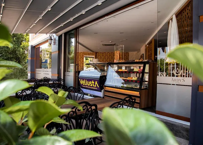 Ardy'S Hotel