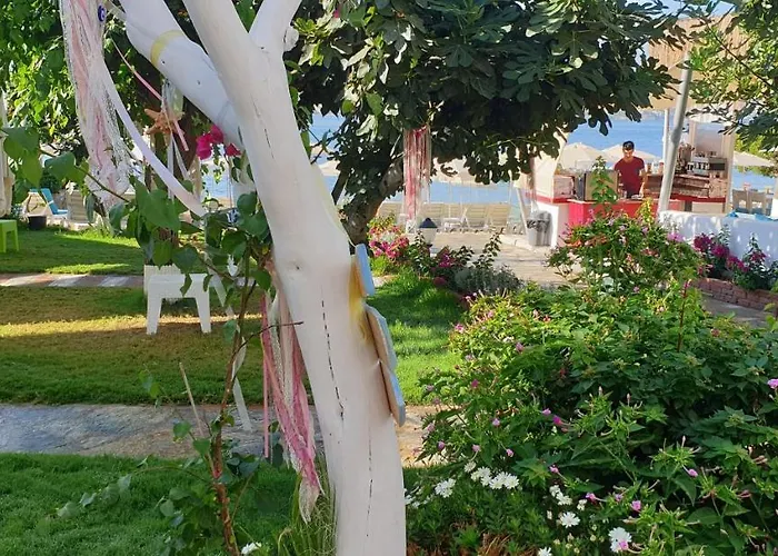 Yelken Bay Beach Hotel