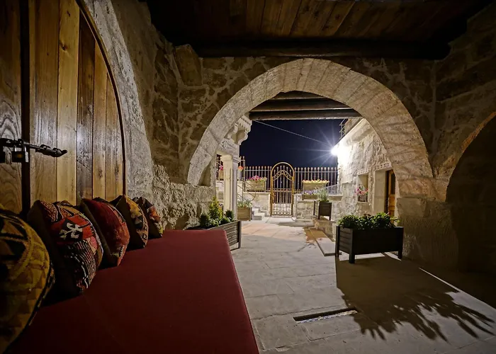 Vigneron Cave