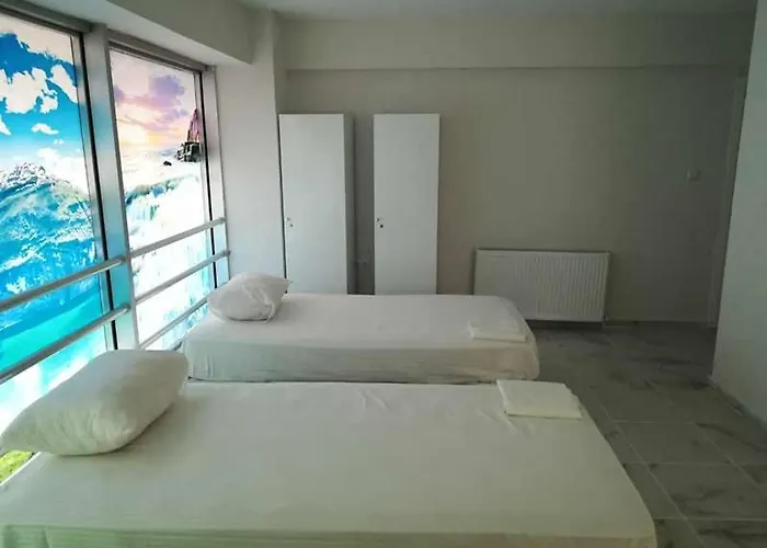 Donanma Otel ve Pansiyon Golcuk, Türkiye