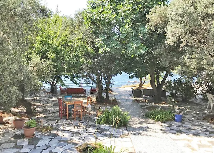 Ada-Art Guesthouse Design Rooms Next To Beach