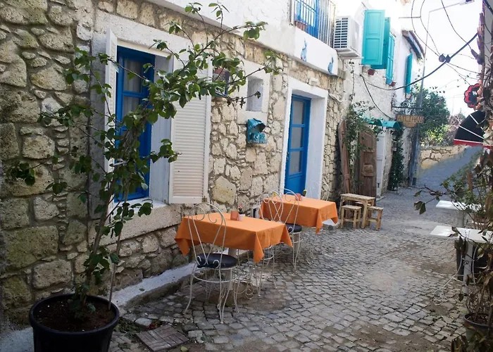 Lavinia Otel