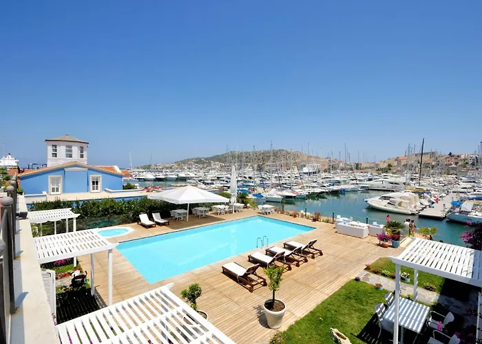 Cesme Marina Konukevi
