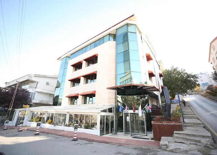 Grand Nora Hotel