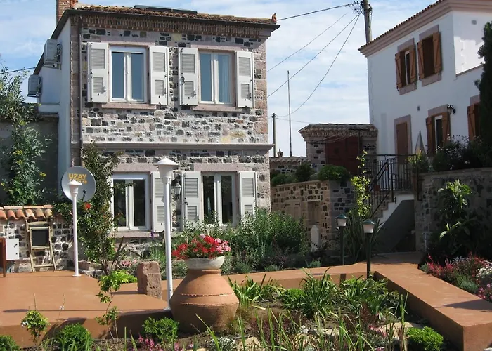 Begonvilla Evleri