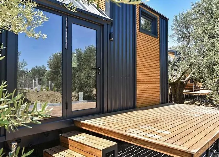 Gulet Tiny House Hotel