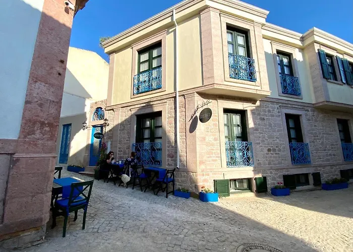Ayvalık Rebetiko Otel