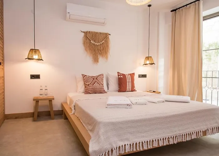 Lupa Alacati Çeşme, Türkiye