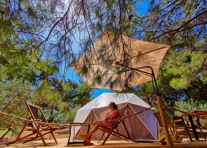 Foça Dome Glamping Suits, Türkiye