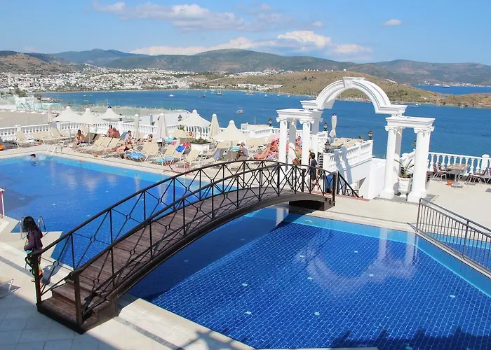 Grand Newport Hotel