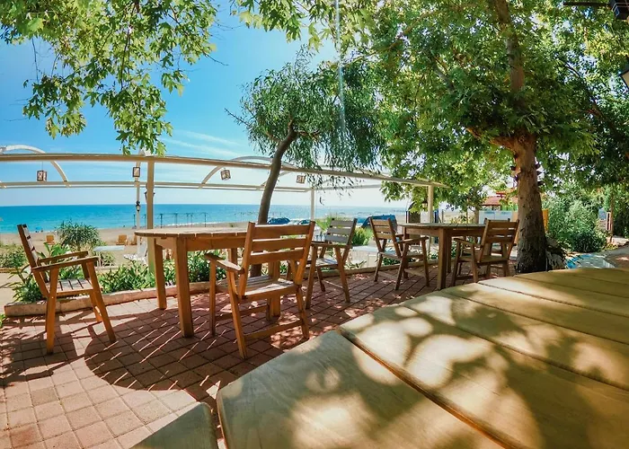 Naz Beach Bungalow Hotel In Antalya
